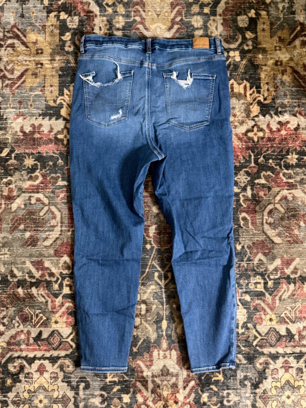 American Eagle Medium Wash High-Rise Jeans - Picture 7 of 10